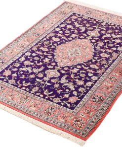 Qom Persian Rug 160 × 105 cm, silk, hand-knotted — view 3