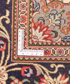 Qom Persian Rug 200 × 135 cm, wool & silk, hand-knotted — view 9