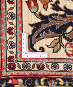 Qom Persian Rug 219 × 135 cm, wool & silk, hand-knotted — view 9