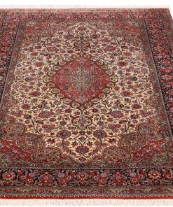 Qom Persian Rug 204 × 136 cm, silk, hand-knotted — view 2