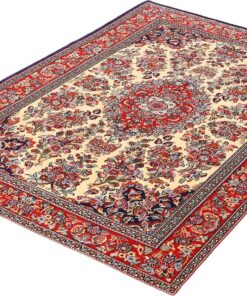 Qom Persian Rug 207 × 140 cm, wool & silk, hand-knotted — view 3