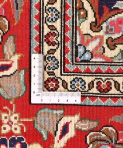 Qom Persian Rug 207 × 140 cm, wool & silk, hand-knotted — view 9