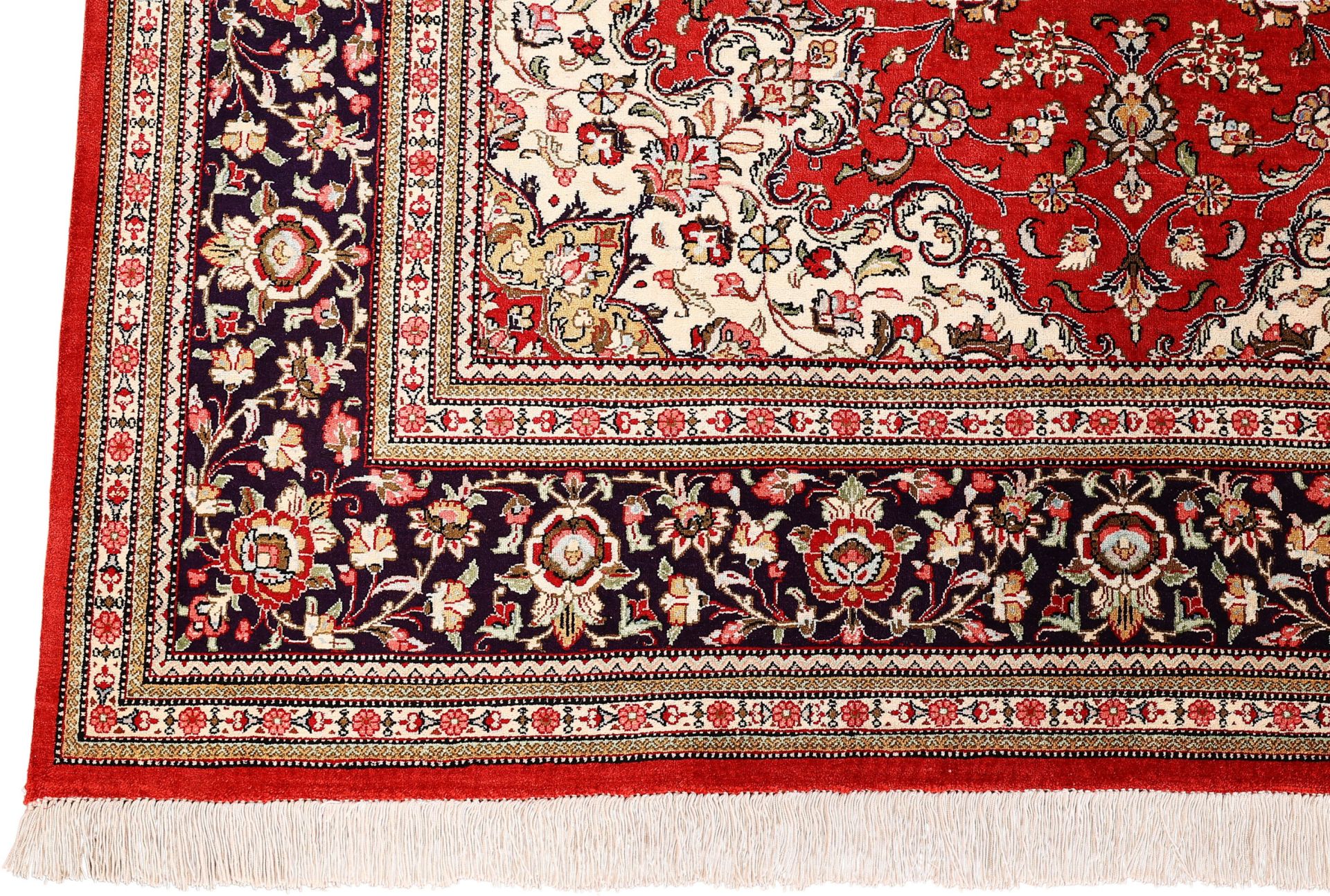 Qom Persian Rug 218 × 140 cm, silk, hand-knotted — view 5
