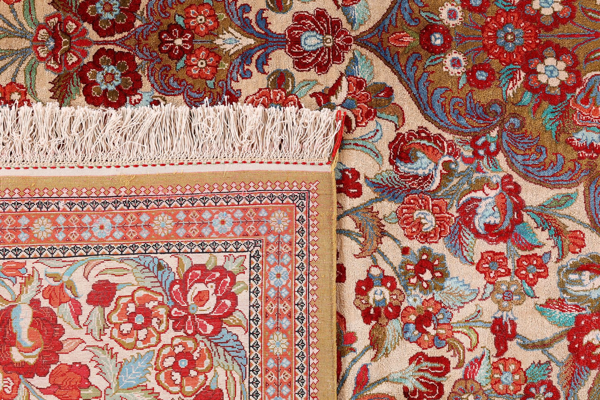 Qom Persian Rug 318 × 212 cm, silk, hand-knotted — view 8