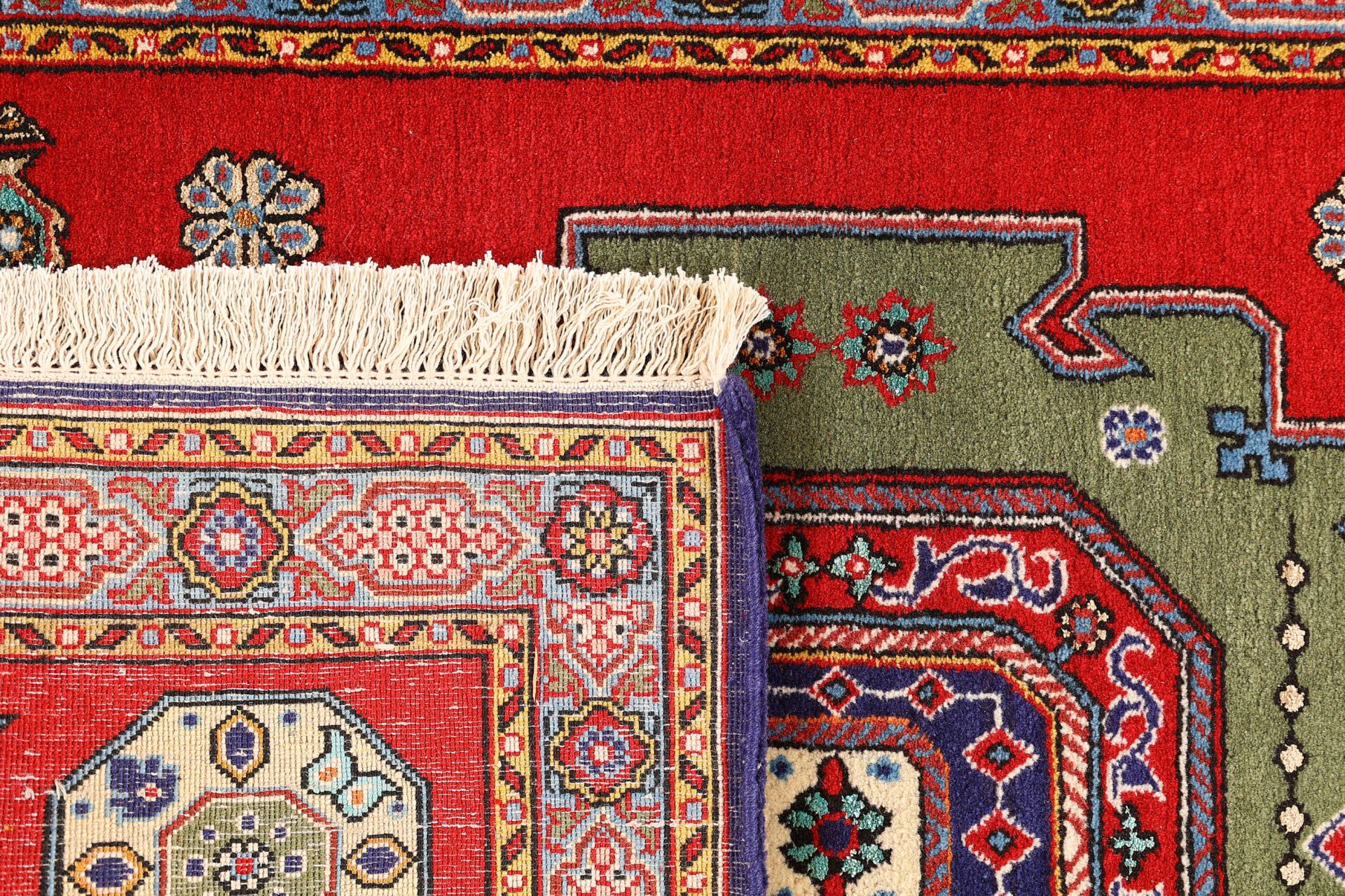 Qom Persian Rug 124 × 83 cm, wool & silk, hand-knotted — view 7