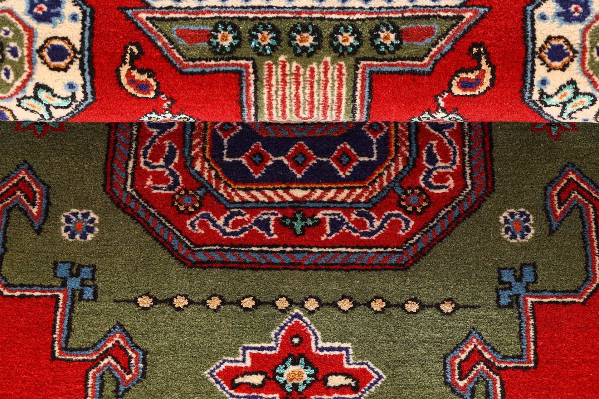 Qom Persian Rug 124 × 83 cm, wool & silk, hand-knotted — view 8