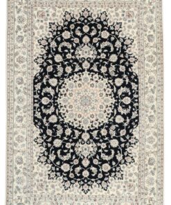 Isfahan Persian Rug 305 × 200 cm, wool & silk, hand-knotted